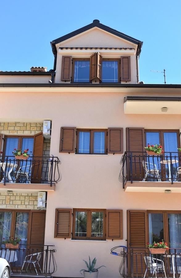 Apartments & Rooms Ivana Rovinj Kültér fotó